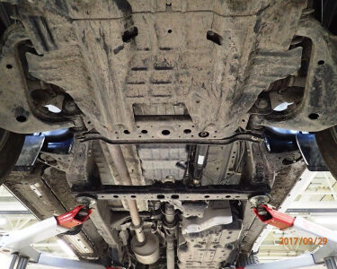 Ostpfad Toyota Hilux 2015 - 2019  Hlífðarpönnur. - Millikassa - Stál.